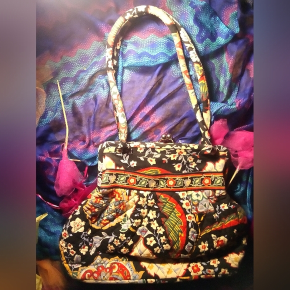 Vera Bradley - Picture 15 of 16